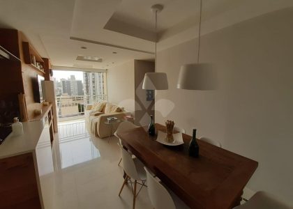 Apartamento com 62m², 2 dormitórios, 1 suíte, 1 vaga no bairro Passo da Areia em Porto Alegre para Comprar